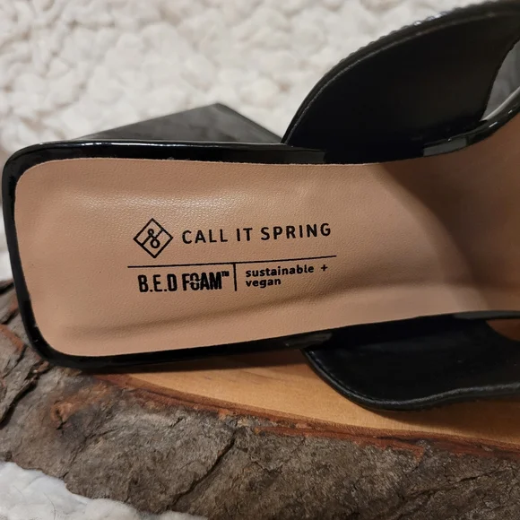 Spring Chunky Sandals, 7.5 - Picture 3 of 7